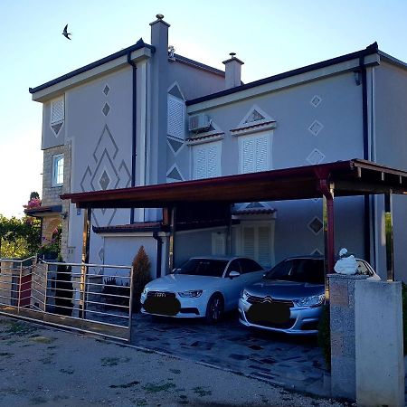 Apartments Petar&Anka Biograd Na Moru Bagian luar foto