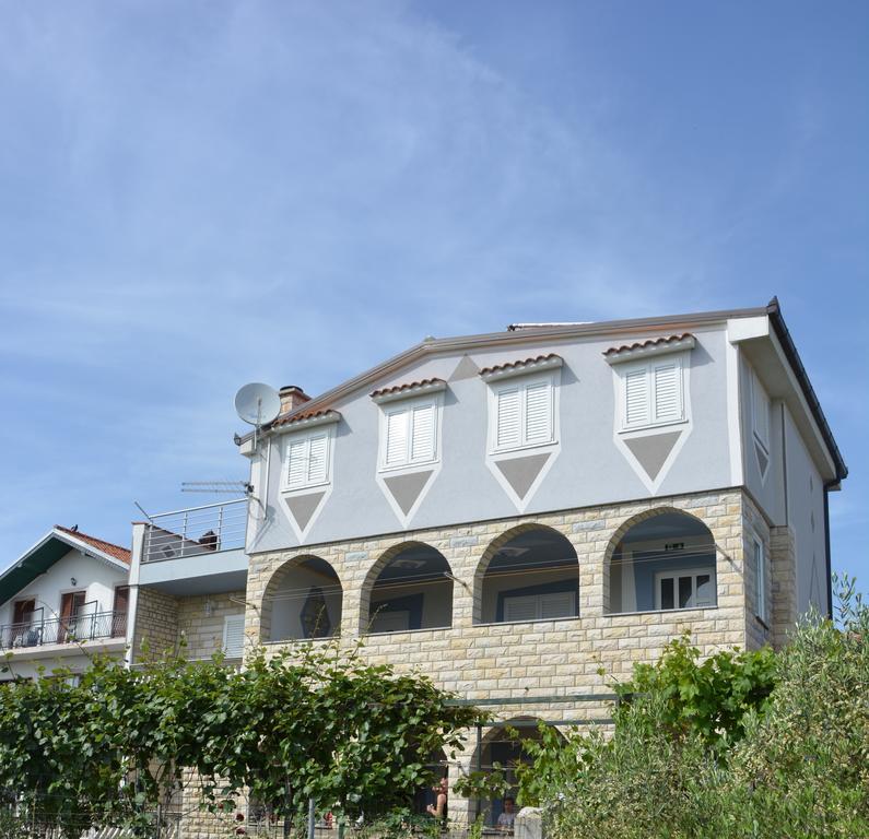 Apartments Petar&Anka Biograd Na Moru Bagian luar foto