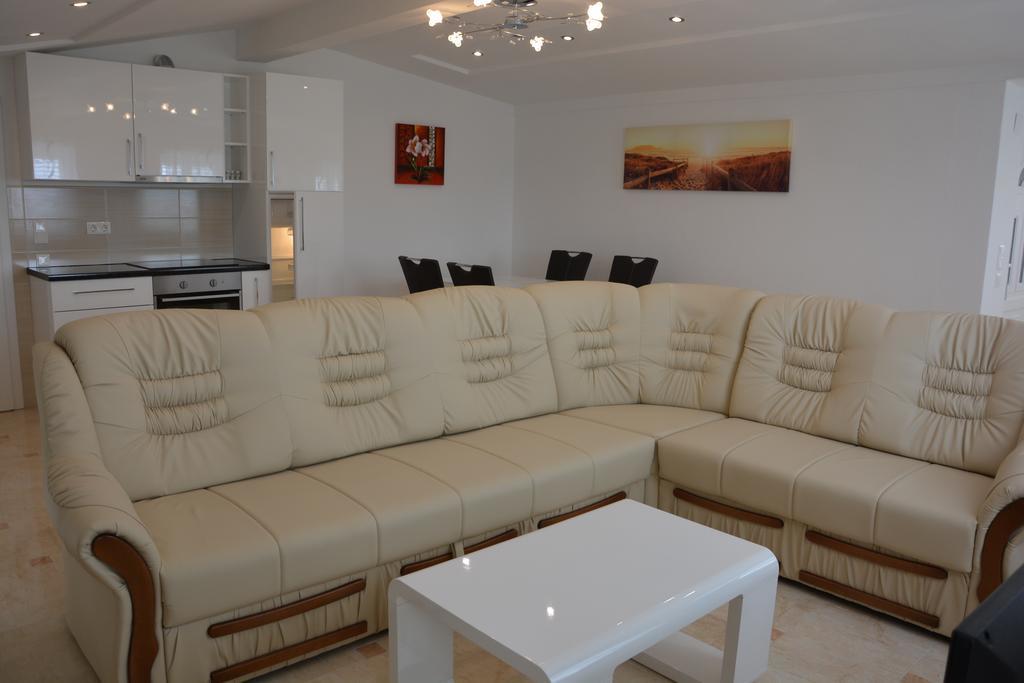 Apartments Petar&Anka Biograd Na Moru Bagian luar foto