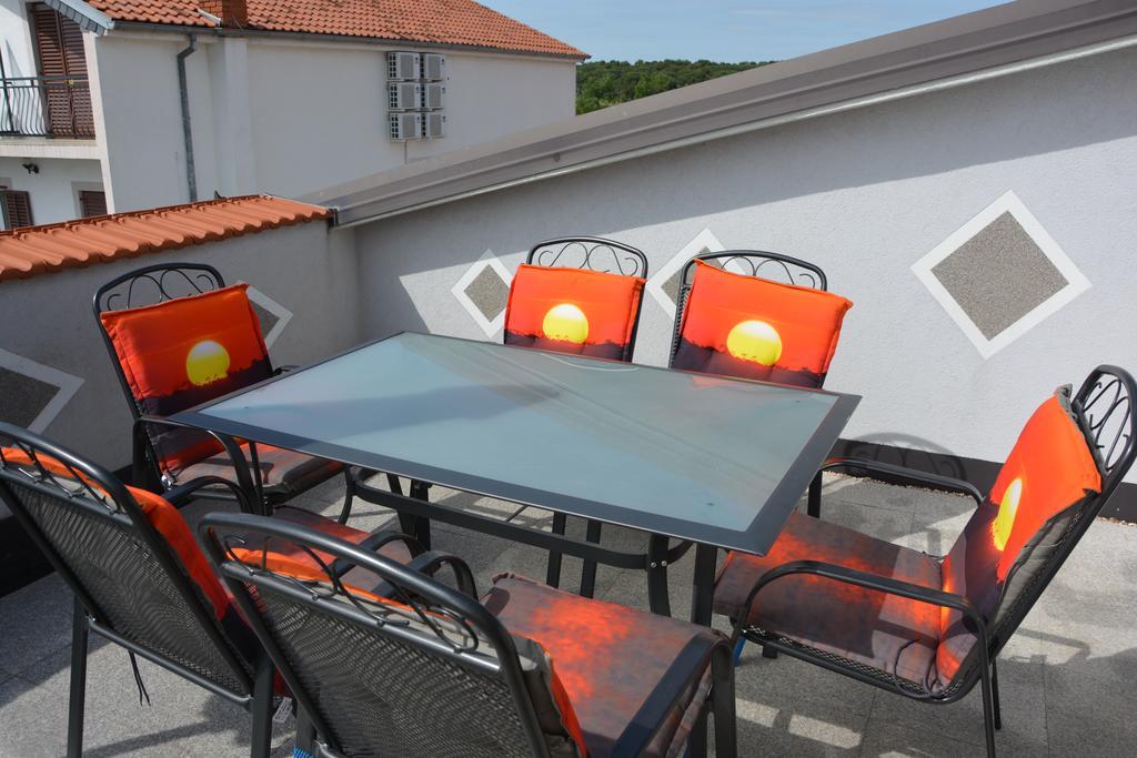 Apartments Petar&Anka Biograd Na Moru Bagian luar foto