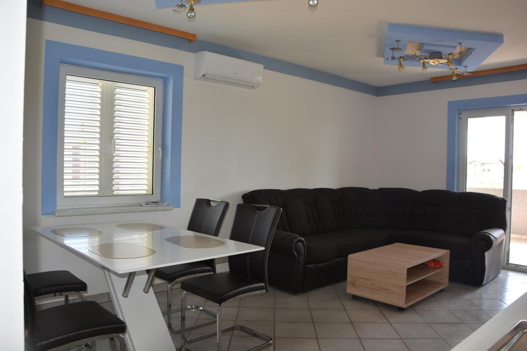 Apartments Petar&Anka Biograd Na Moru Bagian luar foto